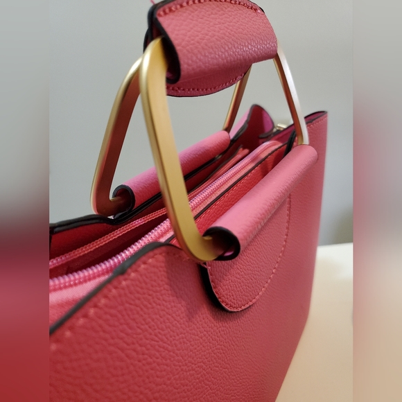 Pink Handbag - Picture 2 of 4